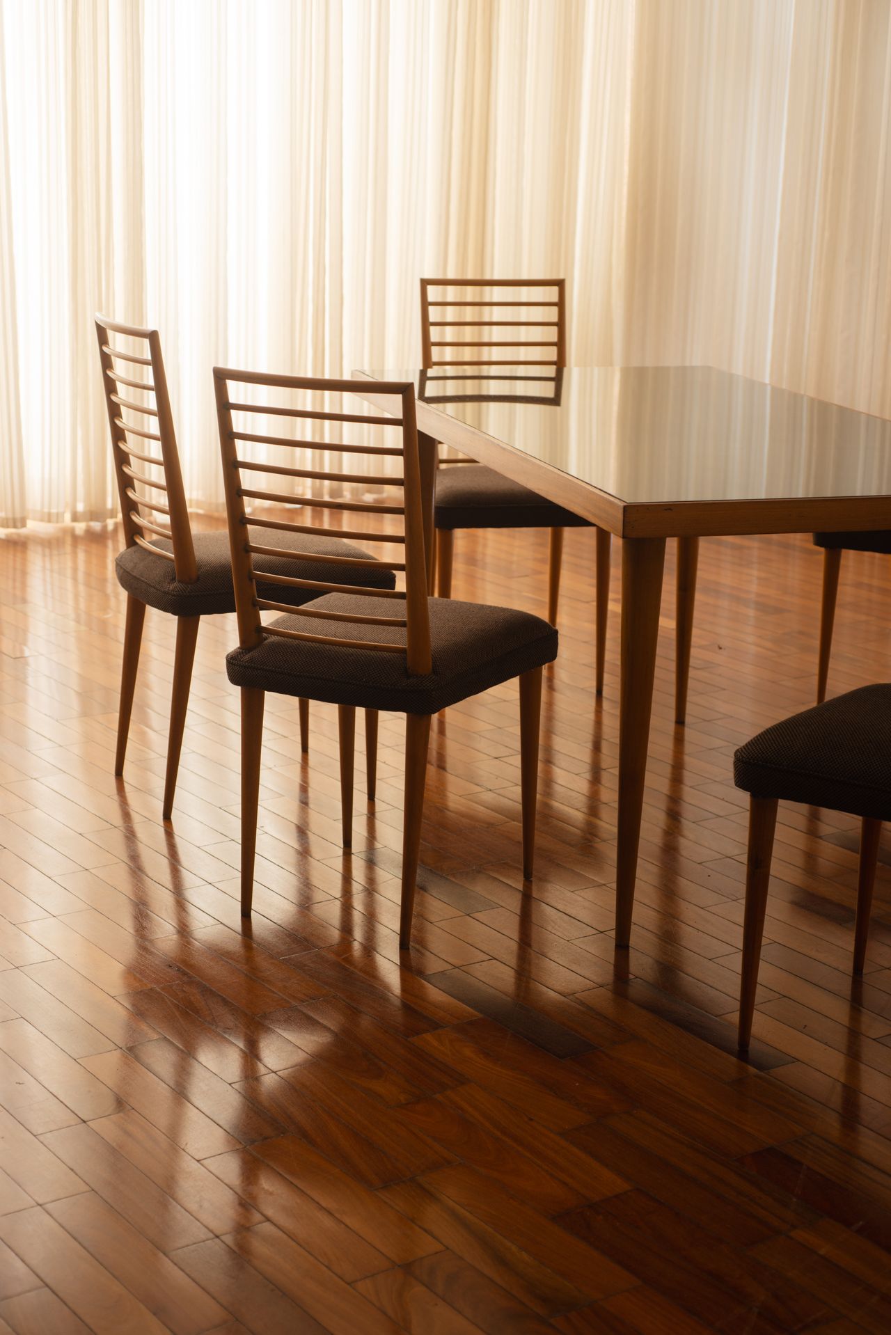 Mesa de jantar, Autor desconhecido